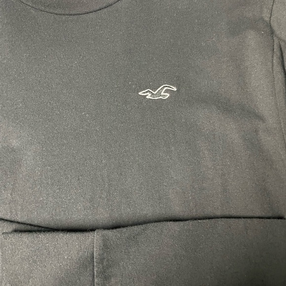Hollister Must Have Collection T-Shirt Crewneck Long Sleeve black SIZE SMALL - Picture 3 of 4